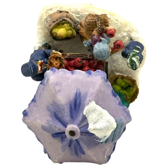 2003 Cobblestone Corners Fruit & Vegetable Cart with Umbrella Village 3.25″ W - Picture 5 of 6